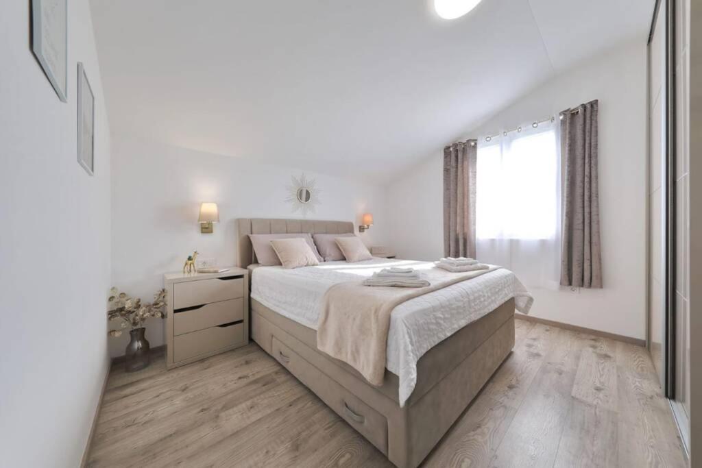 Apartman Chiara Galovac  Экстерьер фото