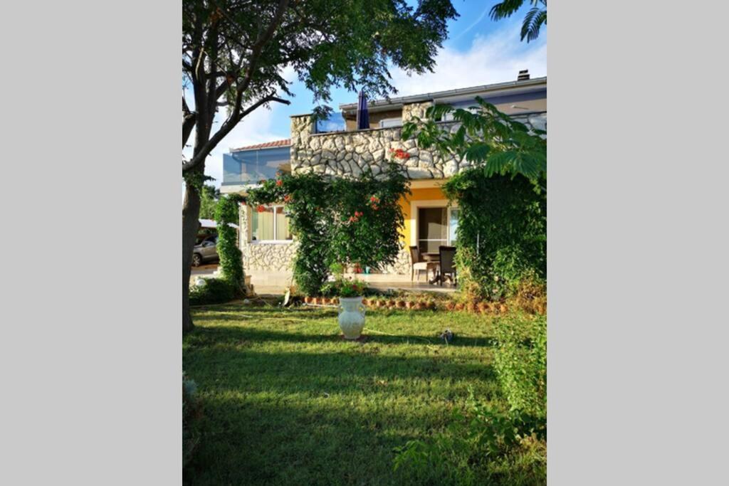 Apartman Chiara Galovac  Экстерьер фото